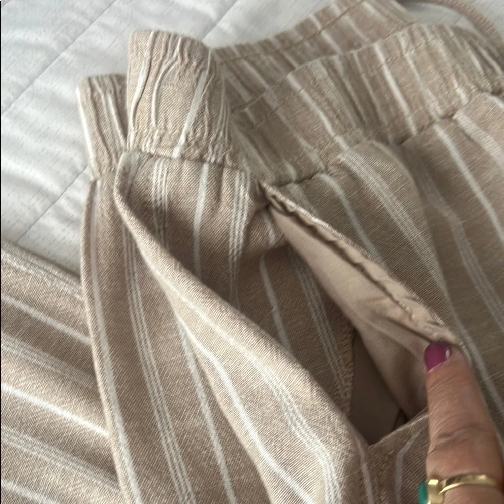 (BRIGGS).women’s Striped Tan and White Wide Leg Pants size L - Picture 11 of 11